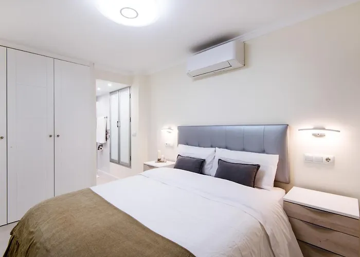 Front Apartment-1st Line Appartamento *